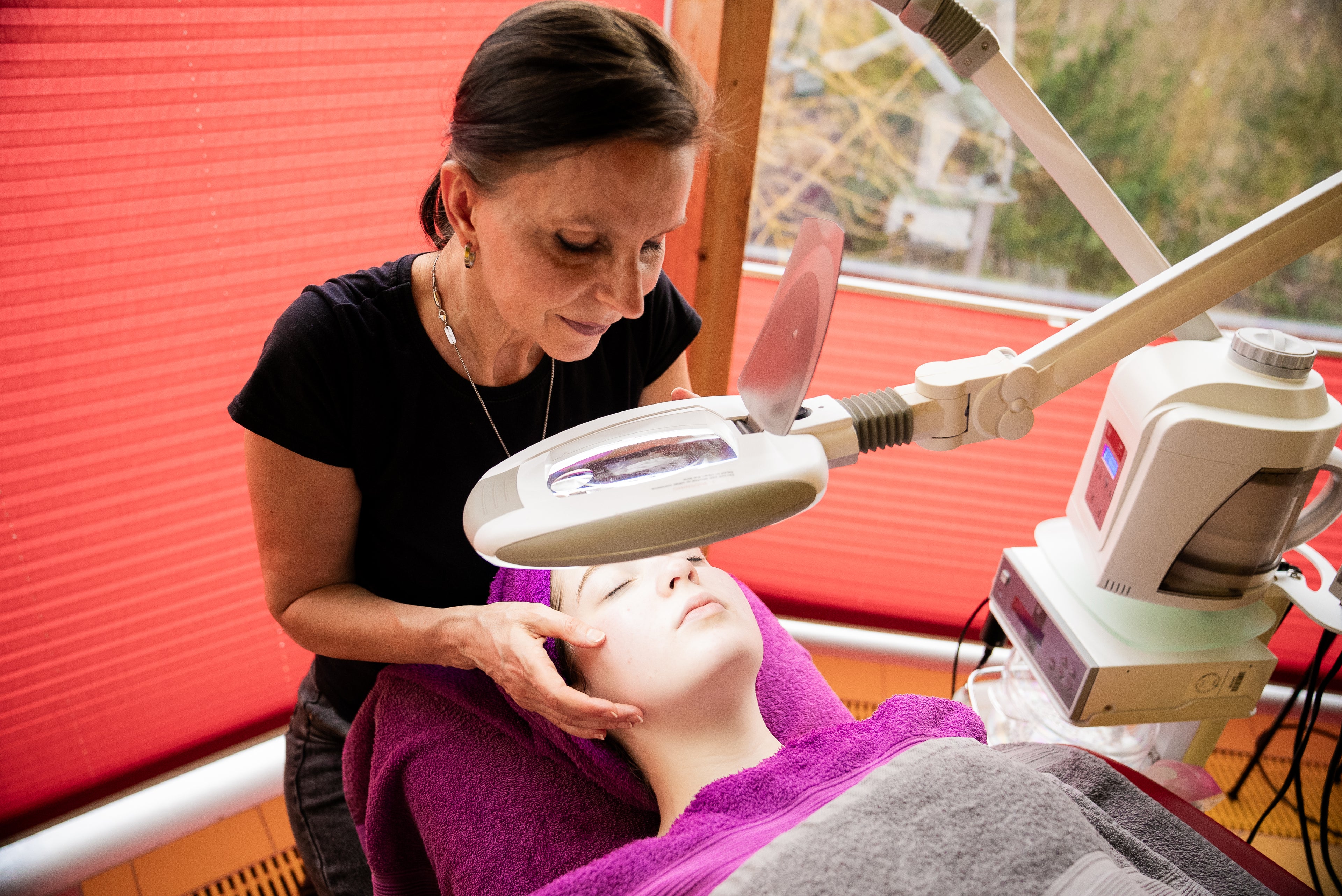 Kosmetische Gesichtsbehandlung - Gutschein